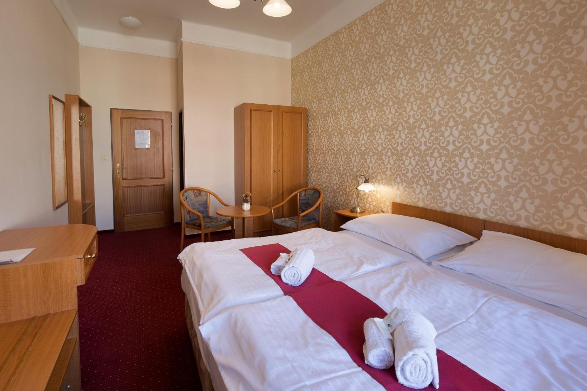 Hotel U Cerneho Orla Telc Luaran gambar