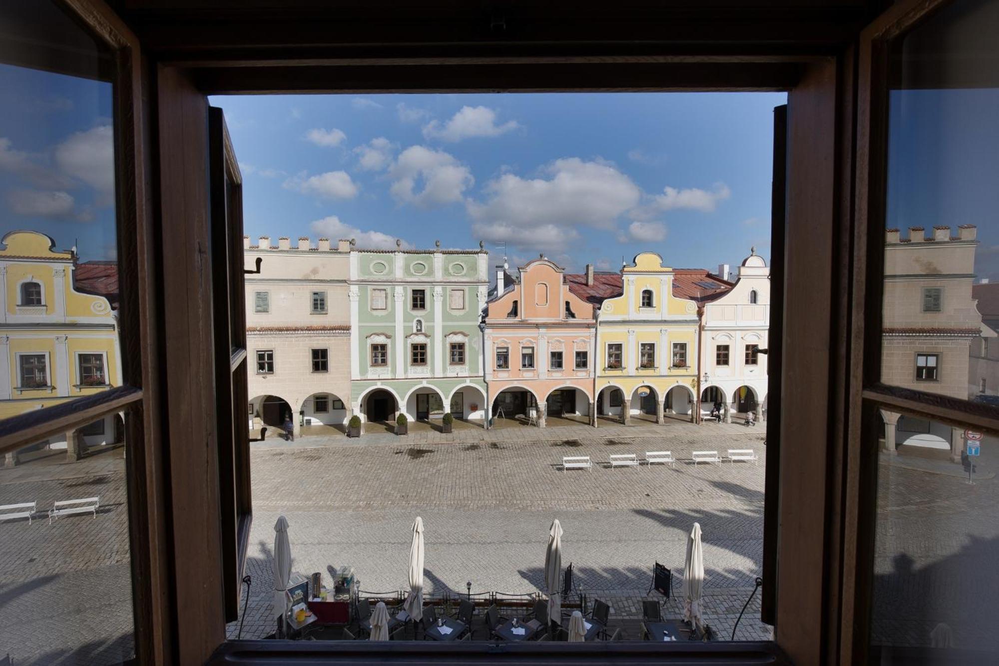 Hotel U Cerneho Orla Telc Luaran gambar